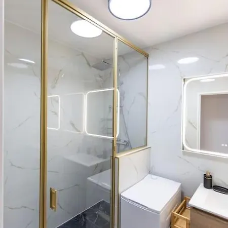 Apartment La Chic Retraite Parisienne - Parking, 81m2, Paris *